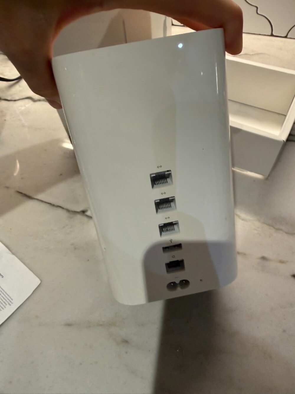 Apple AirPort Extreme WiFi Router Tower Model - With Original Box - Picture 2 of 4